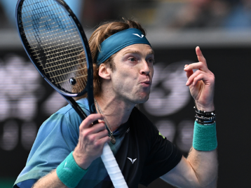 目的传闻浮 目的传闻浮