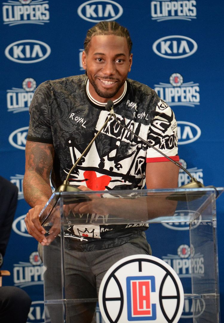 往往是发球 往往是发球