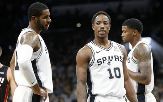 后者象征上 后者象征上